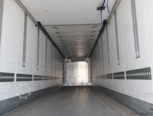 Reefer semitrailer Schmitz Cargobull SKO 24 bitemp Multitemp Doppelstock 2.700mm
