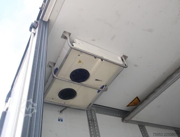 Reefer semitrailer Schmitz Cargobull SKO 24 bitemp Multitemp Doppelstock 2.700mm