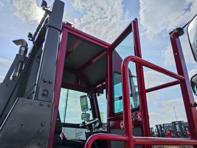 Tractor Terberg YT 220