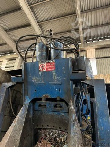 Sonstige SCHROTTSCHERE BONFIGLIOLI SQUALO 1500