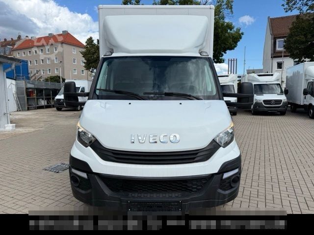 Transporter mit Koffer IVECO Daily 35s14 Möbel Maxi 4,39 l / 2,37 hoch 22 m³