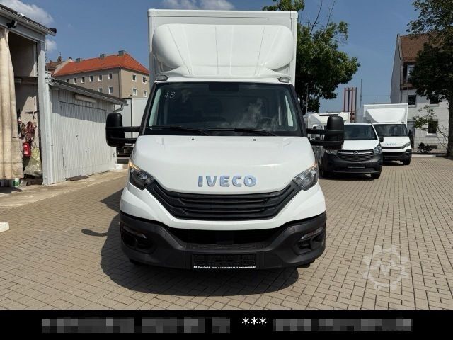Transporter mit Koffer IVECO Daily 35s14 Möbel Maxi 4,33 l / 2,45 hoch 23 m³