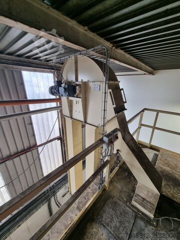 Silo Guttridge Grain Intake System & Silo