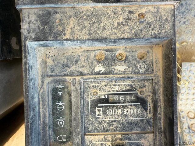 Crawler excavator Fiat-Hitachi FH 300 T