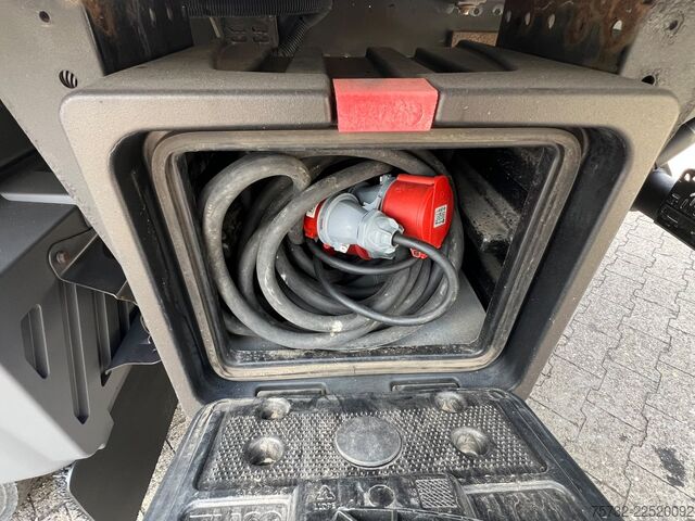 Kühlkoffer-LKW Mercedes-Benz Atego  816 E6 CS 750  Strom  Tür+LBW  S.Tür  TW