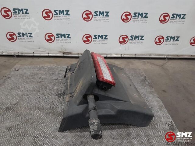 Mudguard Volvo Occ spatbord rechtsachteraan + spatbordsteun Volvo