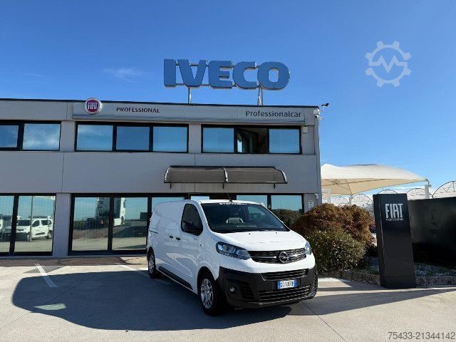 Panel van Opel VIVARO 1.5 120