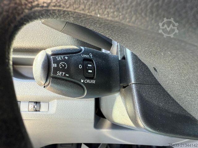 Panel van Opel VIVARO 1.5 120