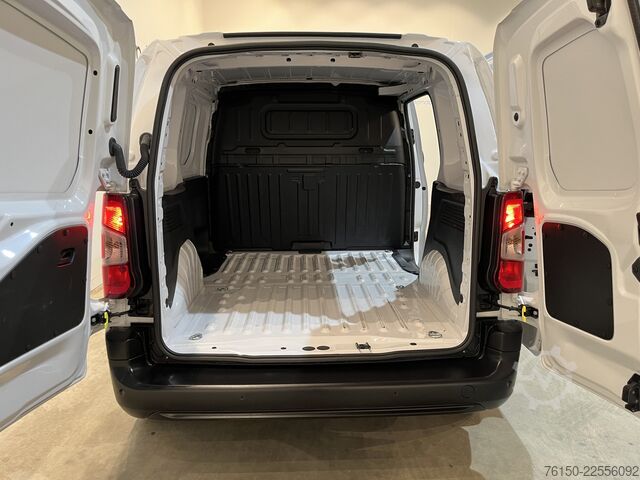 High-roof van Opel Combo 1.2 PureTech 110 PK L1 BENZINE / Euro 6 /...