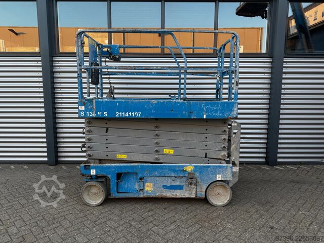 Scissor lift Genie GS4047 GS4047 Schaarhoogwerker Schaarlift (2014)