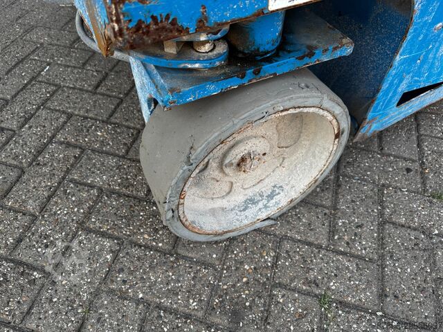 Scissor lift Genie GS4047 GS4047 Schaarhoogwerker Schaarlift (2014)