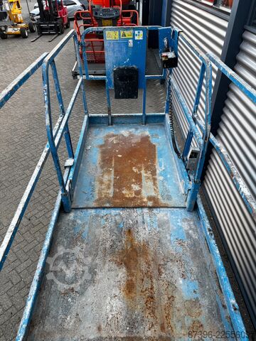Scissor lift Genie GS4047 GS4047 Schaarhoogwerker Schaarlift (2014)