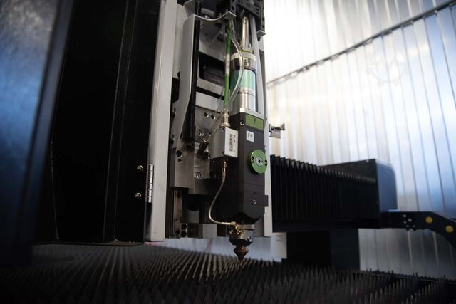 Metallschneidemaschine 1530 Rotatory Wattsan 1530 Rotatory