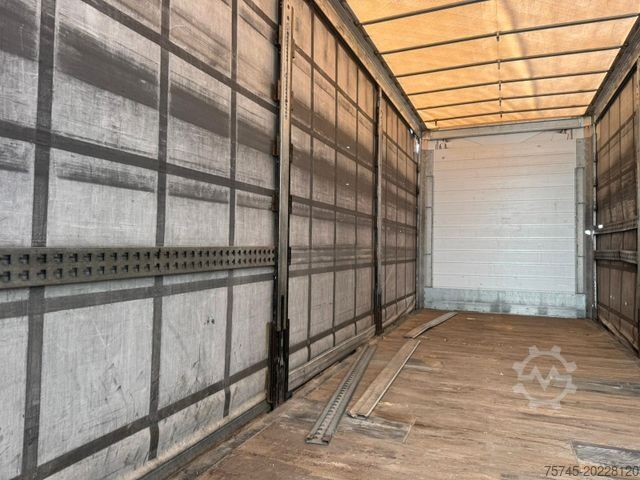 Flatbed truck with tarp DAF XF 480**2 X TANK*SUPER SPACE CAP*KOMPLETT