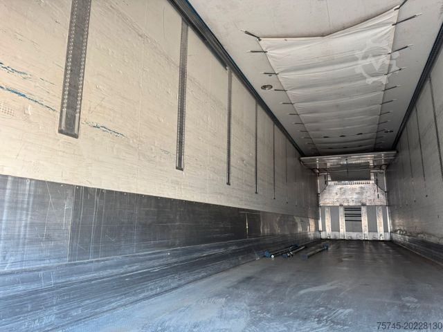Reefer semitrailer KRONE SD * CARRIER VECTOR 1450 * LIFT UND GELENKACHSE