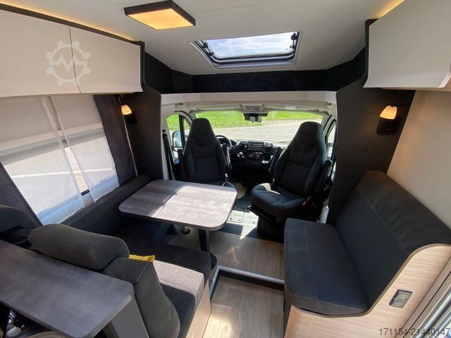 Semi-integrated camper HOBBY Optima De Luxe T70 GE,Automatik