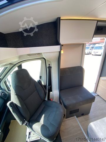 Semi-integrated camper HOBBY Optima De Luxe T70 GE,Automatik