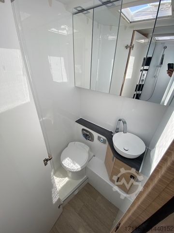 Semi-integrated camper HOBBY Optima De Luxe T70 GE,Automatik