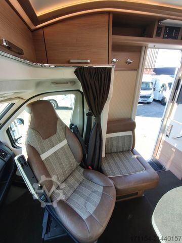 Semi-integrated camper MALIBU T 460LE