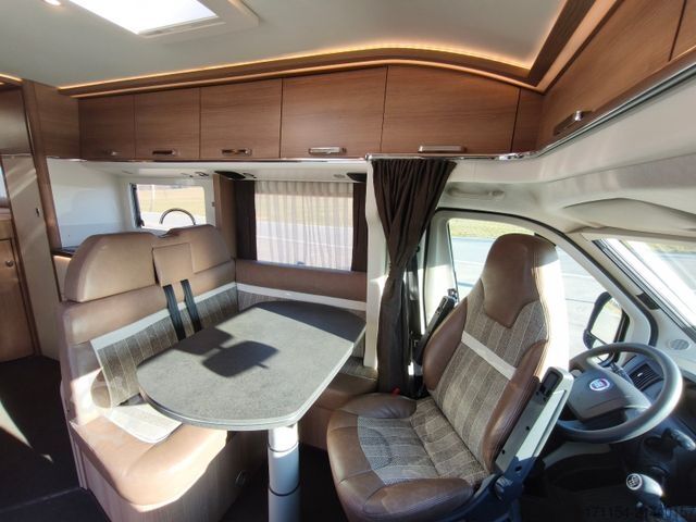 Semi-integrated camper MALIBU T 460LE