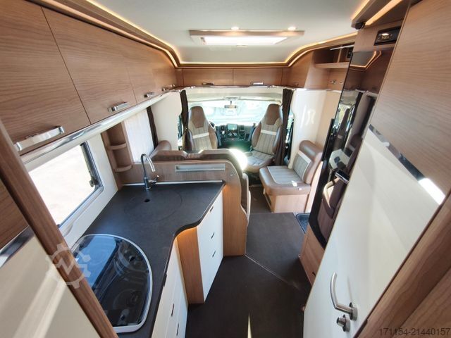 Semi-integrated camper MALIBU T 460LE