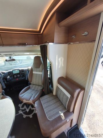 Semi-integrated camper MALIBU T 460LE