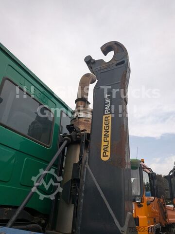 Roll-off tipper truck IVECO Trakker 410 / 6X4 / Full steel / Manual Retarder