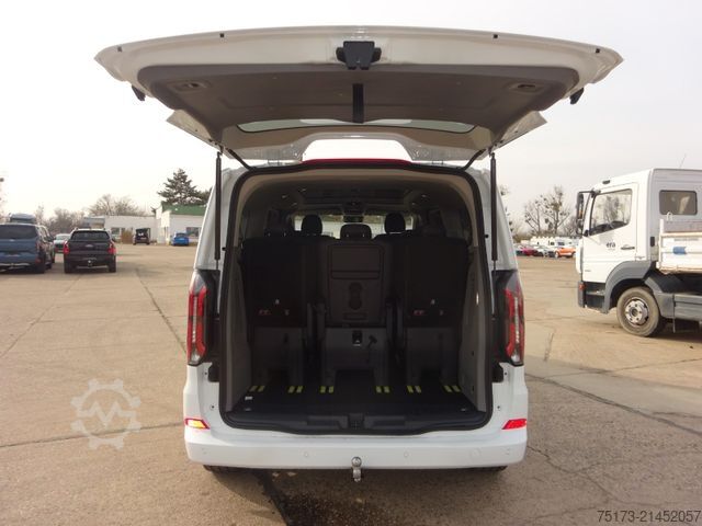Minibus FORD Tourneo Custom L2 Titanium X Matrix Pano B&O AHK