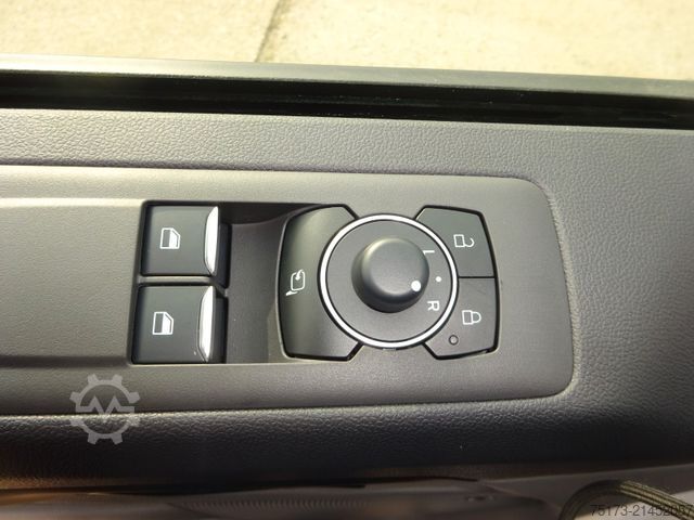 Minibus FORD Tourneo Custom L2 Titanium X Matrix Pano B&O AHK