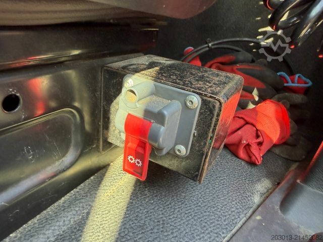 Flatbed truck MERCEDES-BENZ Arocs 2648 6x4 3 Achs Pritsche Retarder