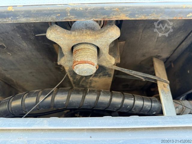 Flatbed truck MERCEDES-BENZ Arocs 2648 6x4 3 Achs Pritsche Retarder