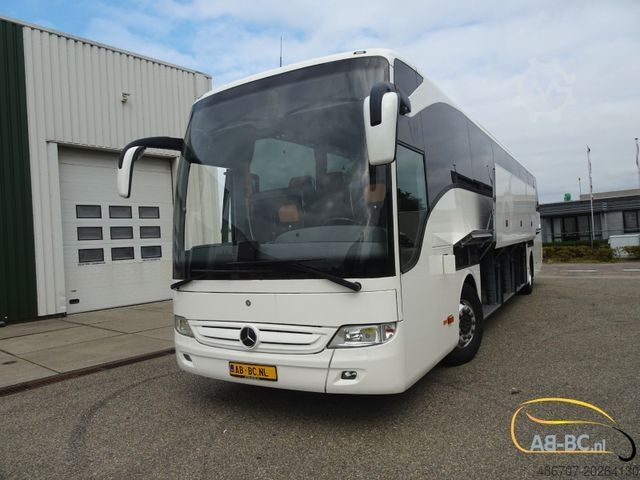 Motor coach MERCEDES-BENZ Tourismo RHD-M - 57 Sitze EURO 6