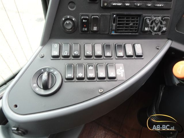 Motor coach MERCEDES-BENZ Tourismo RHD-M - 57 Sitze EURO 6