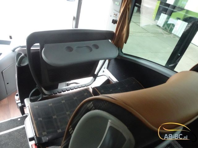 Motor coach MERCEDES-BENZ Tourismo RHD-M - 57 Sitze EURO 6