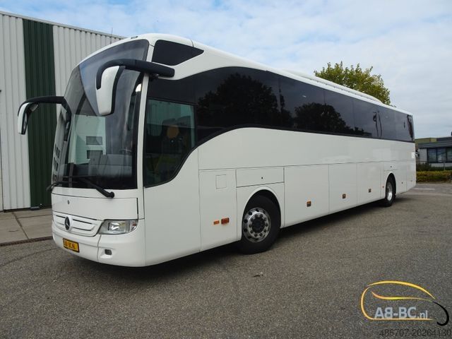 Motor coach MERCEDES-BENZ Tourismo RHD-M - 57 Sitze EURO 6