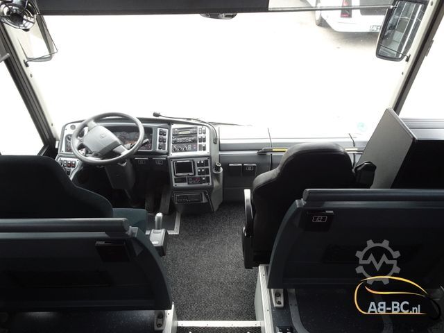 Motor coach VOLVO B9R Berkhof 55 Sitze EURO 5