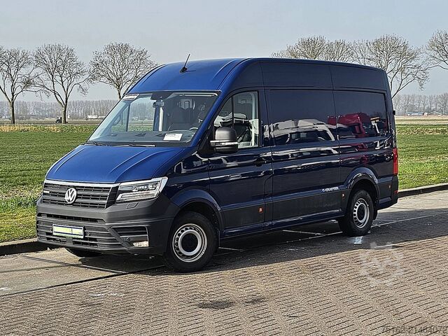High-roof van VOLKSWAGEN CRAFTER 35 elektrisch LED