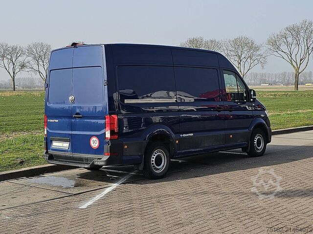 High-roof van VOLKSWAGEN CRAFTER 35 elektrisch LED