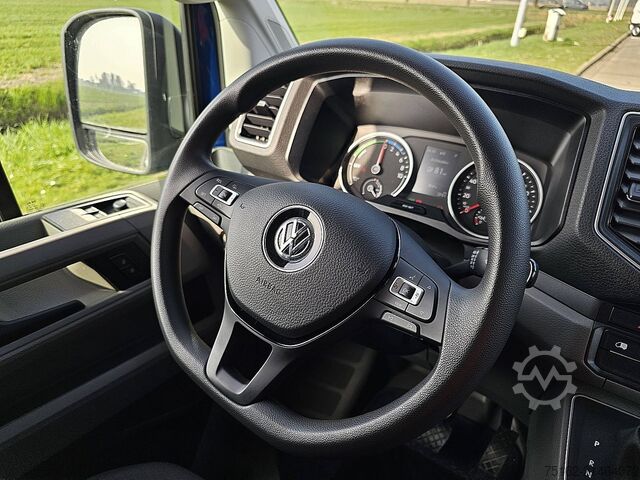 High-roof van VOLKSWAGEN CRAFTER 35 elektrisch LED