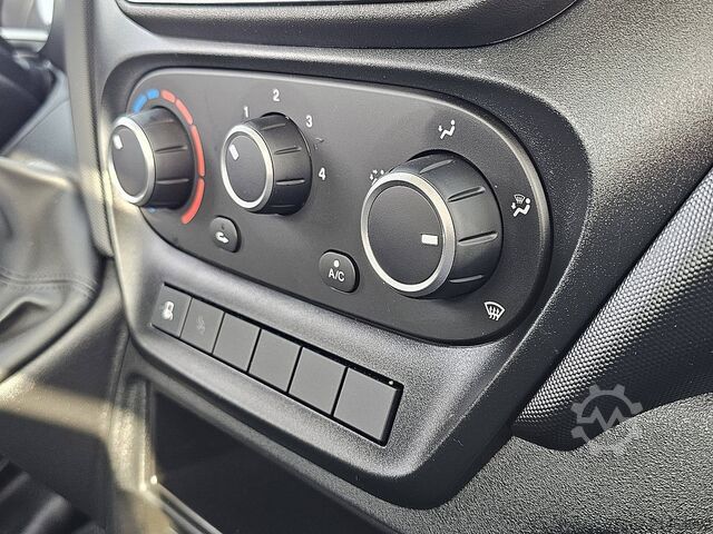 Loading platform IVECO DAILY 35S16 3.0L Open-Laadbak XL