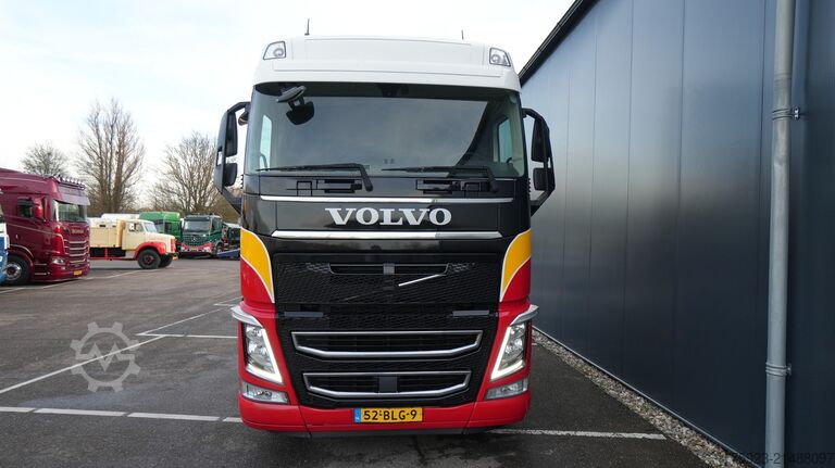 Standard-SZM Volvo FH 420 LNG Globetrotter tractor unit