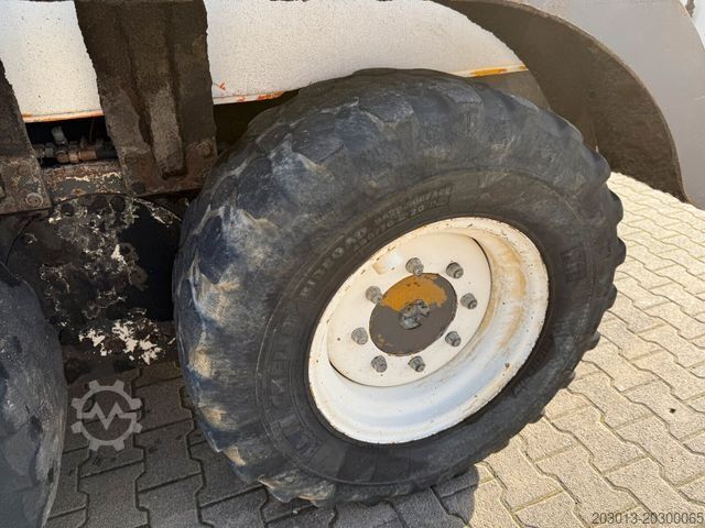 Road grader NEW HOLLAND F106.6A alrrad 6x6 Grader 12 Ton - 10.700 Std