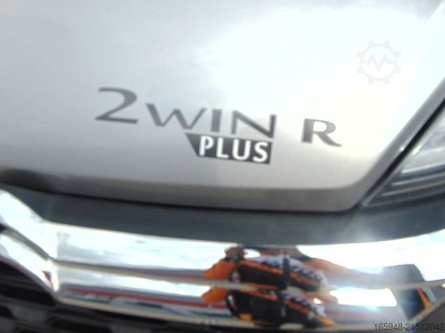 Kastenwagen Wohnmobil / Campervan PÖSSL 2 Win R Plus 165 PS Heavy - schöner Schaden