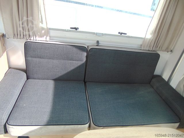 Teilintegriertes Wohnmobil CHAUSSON 640 Etape Line Automatik 6500 Km 1.Hand privat
