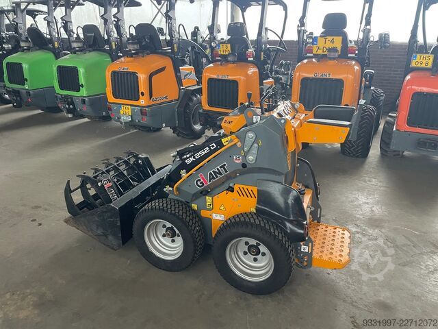 Radlader Giant SK252D Skidster met pelikaanbak 75 uur