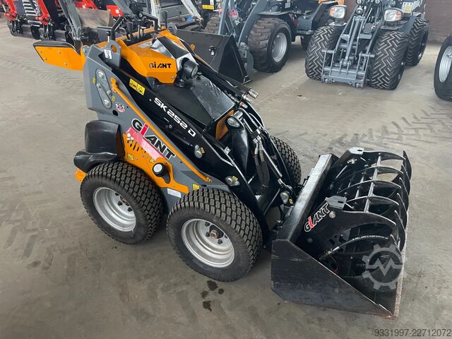 Radlader Giant SK252D Skidster met pelikaanbak 75 uur