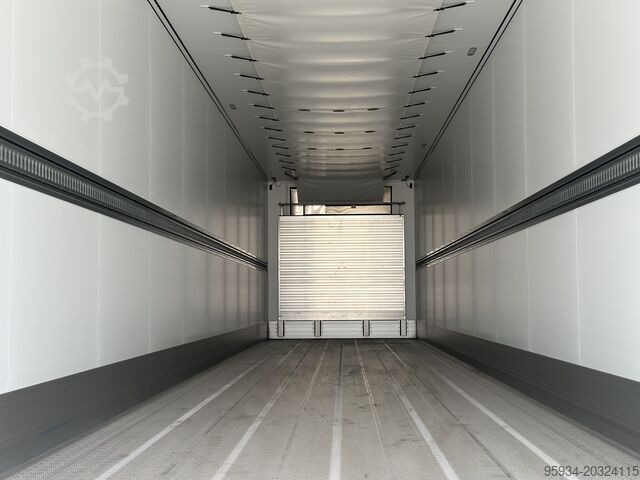 Kühlauflieger Schmitz Cargobull ISOTERMICO
