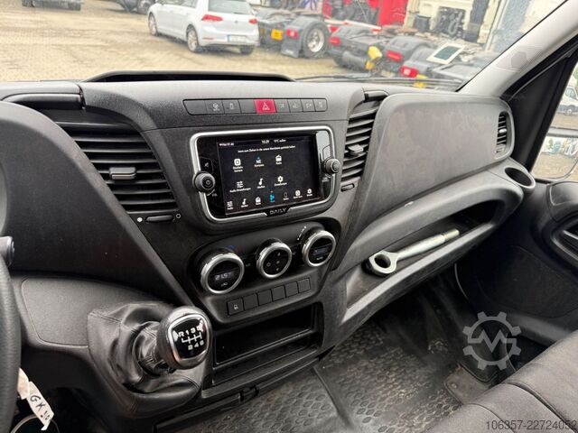 Transporter mit Koffer IVECO Daily 35C16 3,0L Koffer LBW 750kg Euro6E Seitent