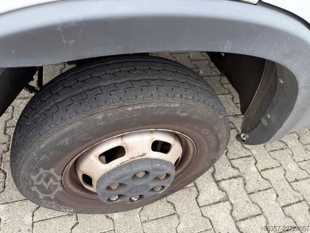 Transporter mit Koffer IVECO Daily 35C16 3,0L Koffer LBW 750kg Euro6E Seitent