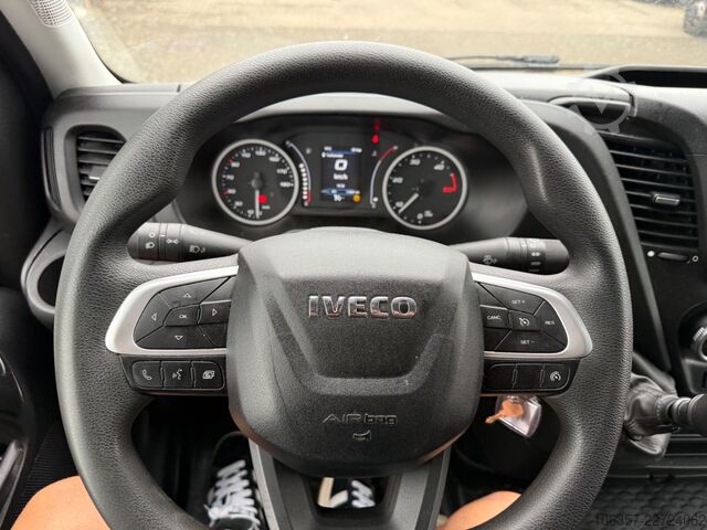 Transporter mit Koffer IVECO Daily 35C16 3,0L Koffer LBW 750kg Euro6E Seitent